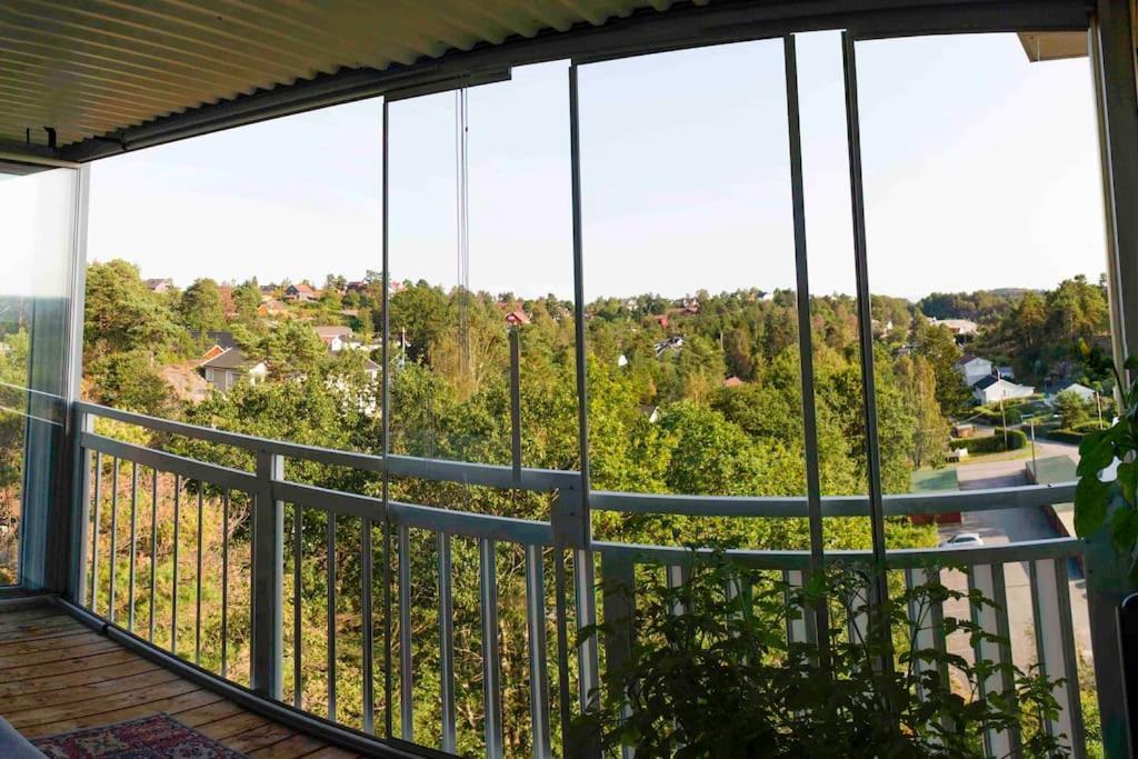 5 Minutes To Downtown Arendal-Free Parking Appartement Buitenkant foto