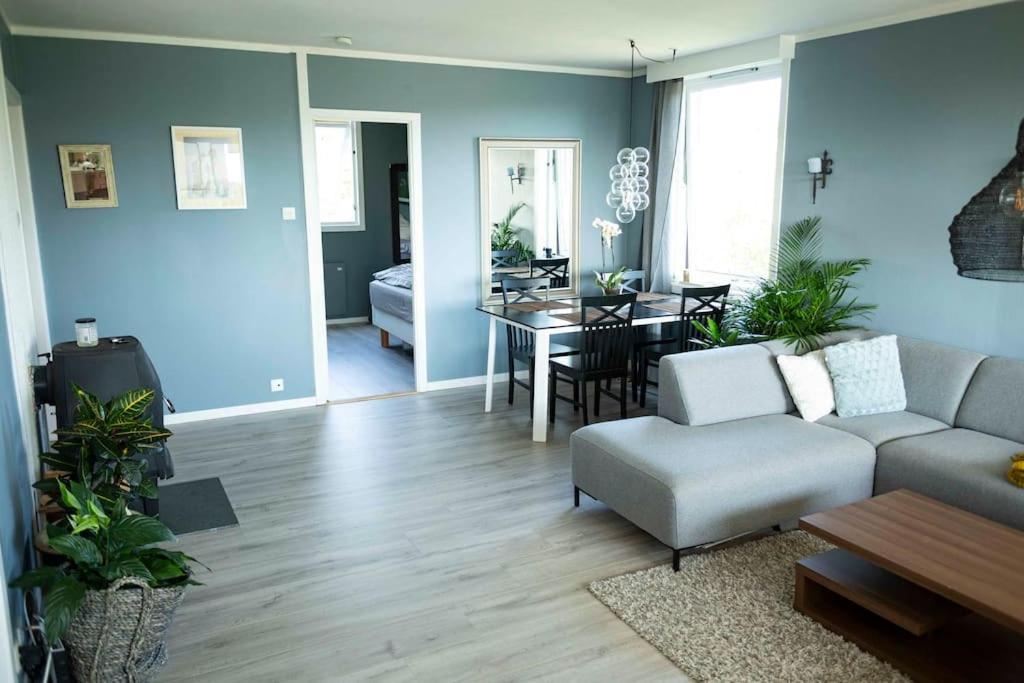 5 Minutes To Downtown Arendal-Free Parking Appartement Buitenkant foto
