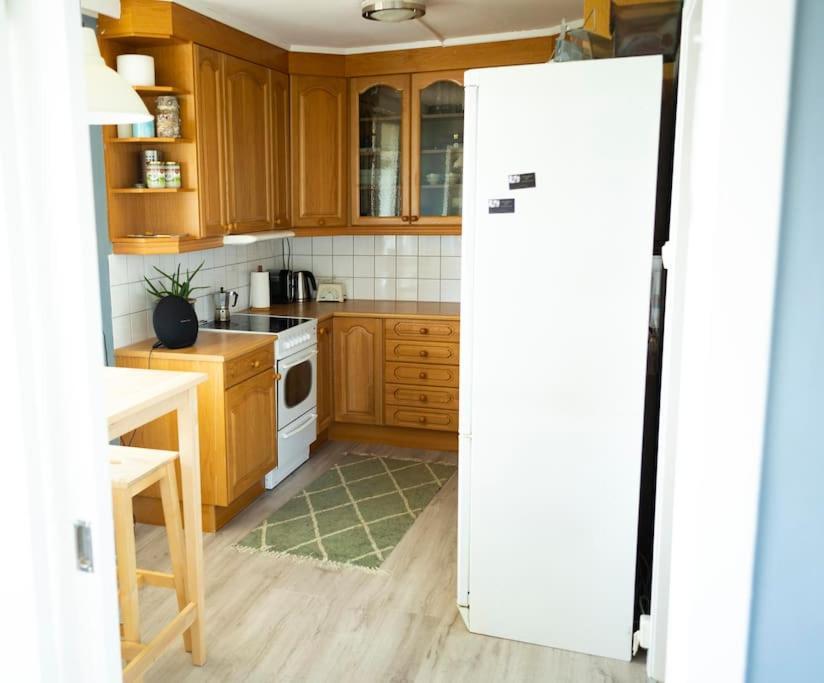 5 Minutes To Downtown Arendal-Free Parking Appartement Buitenkant foto