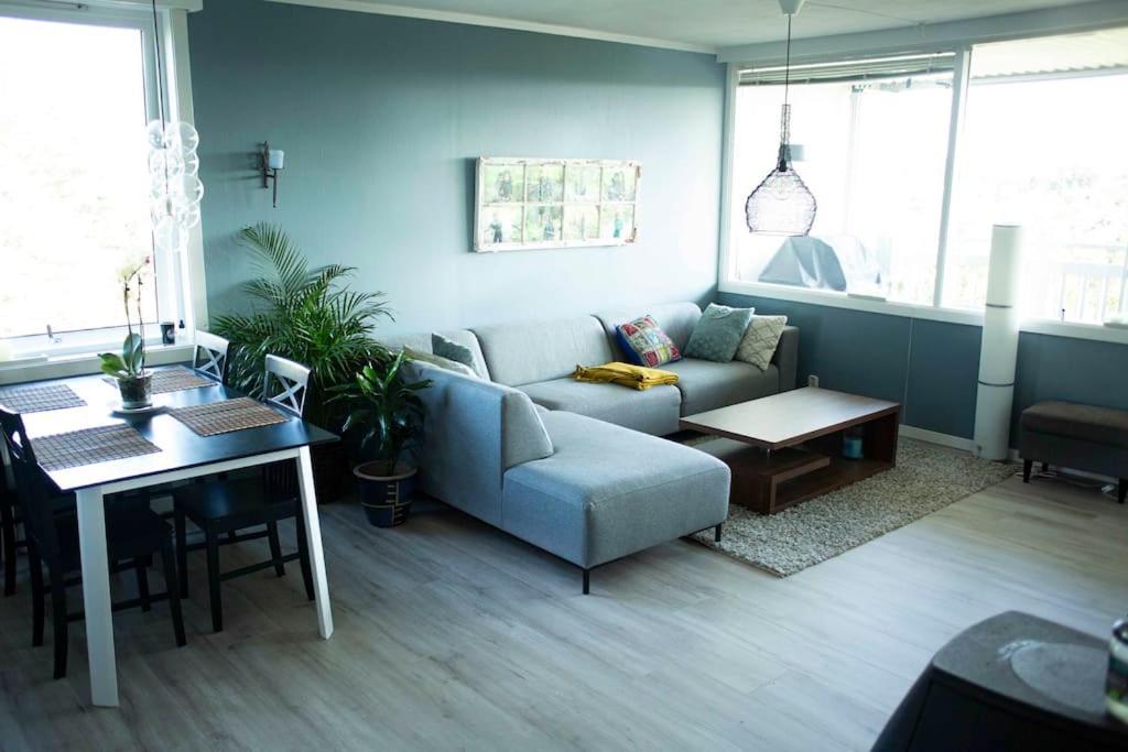 5 Minutes To Downtown Arendal-Free Parking Appartement Buitenkant foto