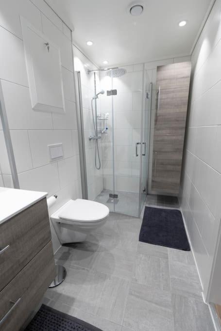 5 Minutes To Downtown Arendal-Free Parking Appartement Buitenkant foto